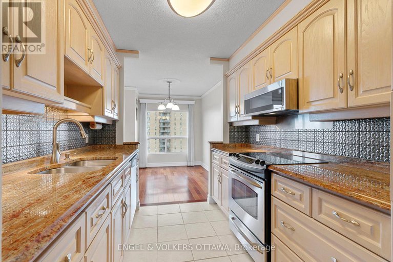 28971106/1604-545-st-laurent-boulevard/viscount-alexander-park/ottawa/ontario/K1K4H9_17