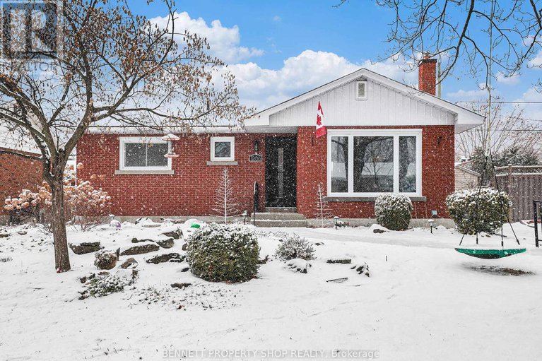 29217145/1206-placid-street/queensway-terrace-southridgeview/ottawa/ontario/K2C3A6_1