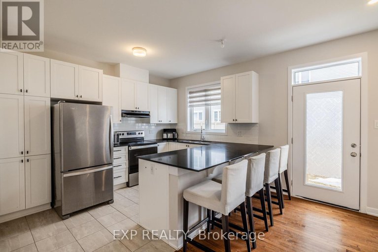 28461423/307-canadensis-lane/half-moon-bay/ottawa/ontario/K2J6X8_10