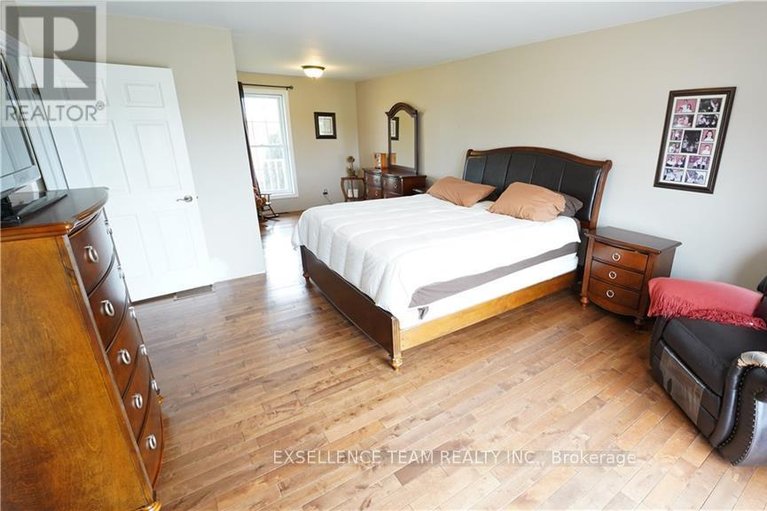 25566557/19100-kenyon-conc-rd-7-road/north-glengarry-kenyon-twp/north-glengarry/ontario/K0C1A0_23