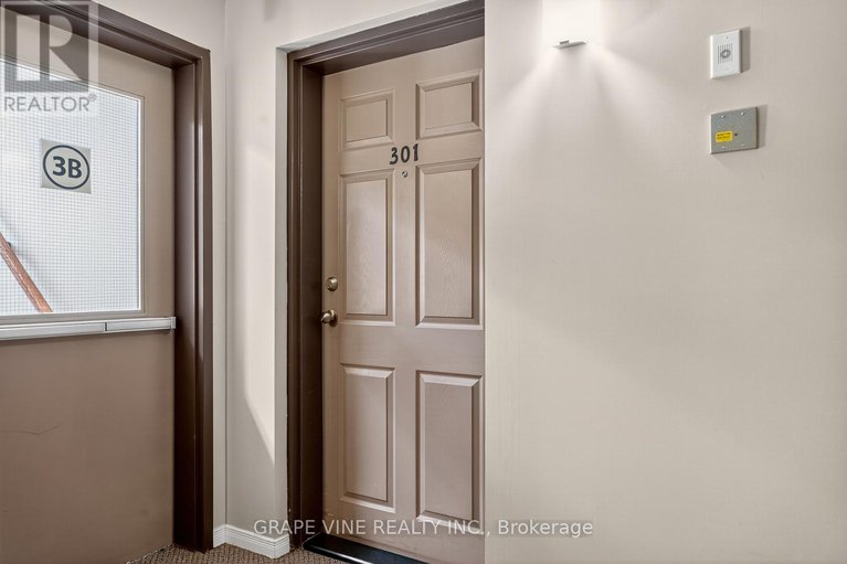 29082049/301u-1921-st-joseph-boulevard/convent-glen-south/ottawa/ontario/K1C0A3_8