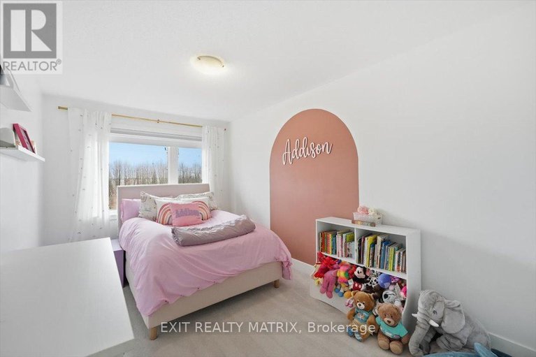 29118512/641-putney-crescent/stittsville-south/ottawa/ontario/K2S2N7_24