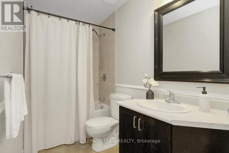 28591913/c-221-crestway-drive/barrhaven-east/ottawa/ontario/K2G0A9_26