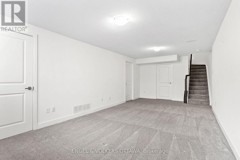 28268548/275-finsbury-avenue/stittsville-south/ottawa/ontario/K2S2Y2_29
