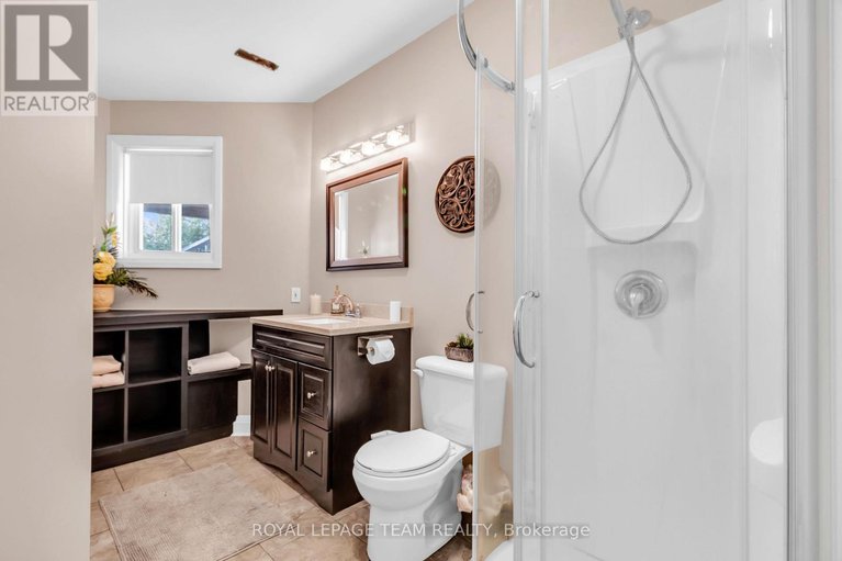 28471624/5705-lombardy-drive/osgoode/ottawa/ontario/K0A2W0_30