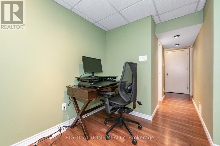 29615079/2034-p-avenue/eastway-gardensindustrial-park/ottawa/ontario/K1G6G7_26