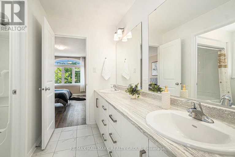 28541675/144-culloden-crescent/stonebridge/ottawa/ontario/K2J5M8_31