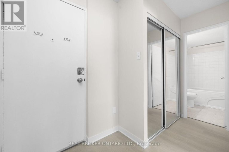 29437627/103c-2041-arrowsmith-drive/beacon-hill-south/ottawa/ontario/K1J7V7_10