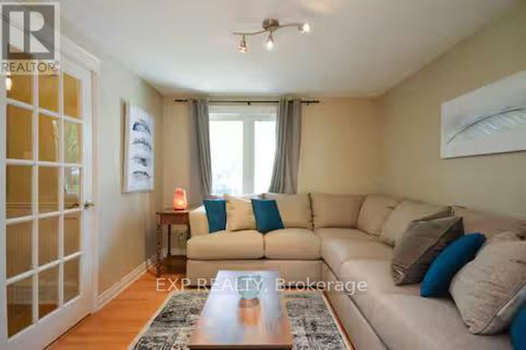 29266483/2389-ogilvie-road-e/beacon-hill-north/ottawa/ontario/K1J7N4_10