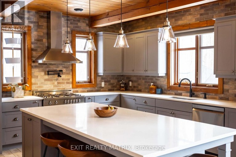 29671730/2191-cassburn-road/champlain-twp/champlain/ontario/K0B1K0_9