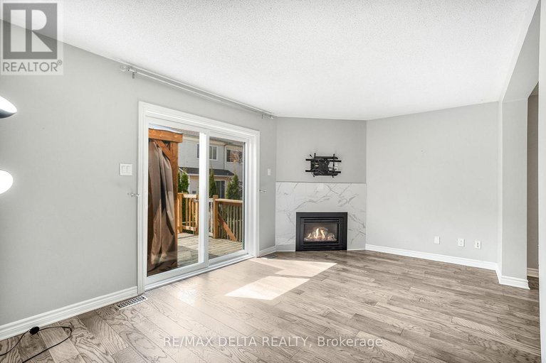 28227757/1822-loranger-court/chapel-hill/ottawa/ontario/K1C7H6_15