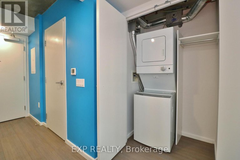 28905397/2308-105-champagne-avenue-s/west-centre-town/ottawa/ontario/K1S4P3_9