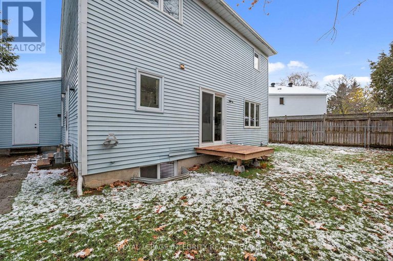 29119539/268-mceachern-crescent/bilberry-creekqueenswood-heights/ottawa/ontario/K1E3K5_42