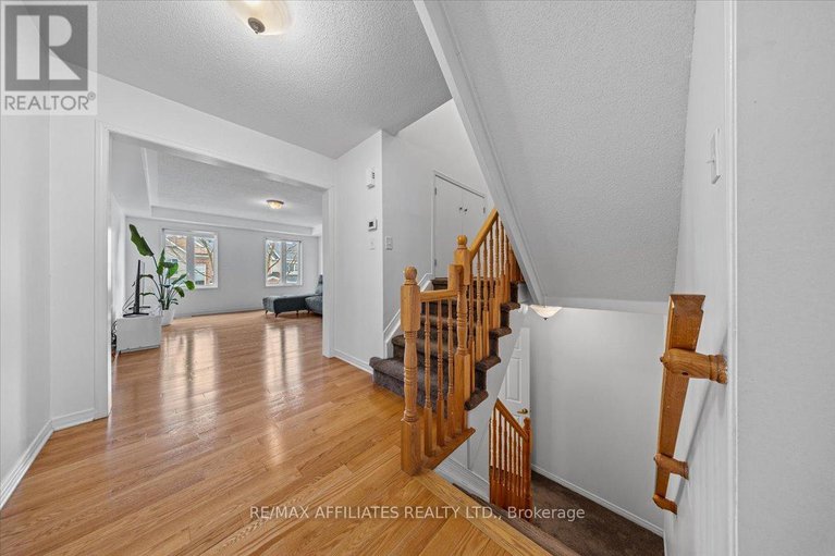 28223631/1028-pampero-crescent/stittsville-north/ottawa/ontario/K2S0N4_10