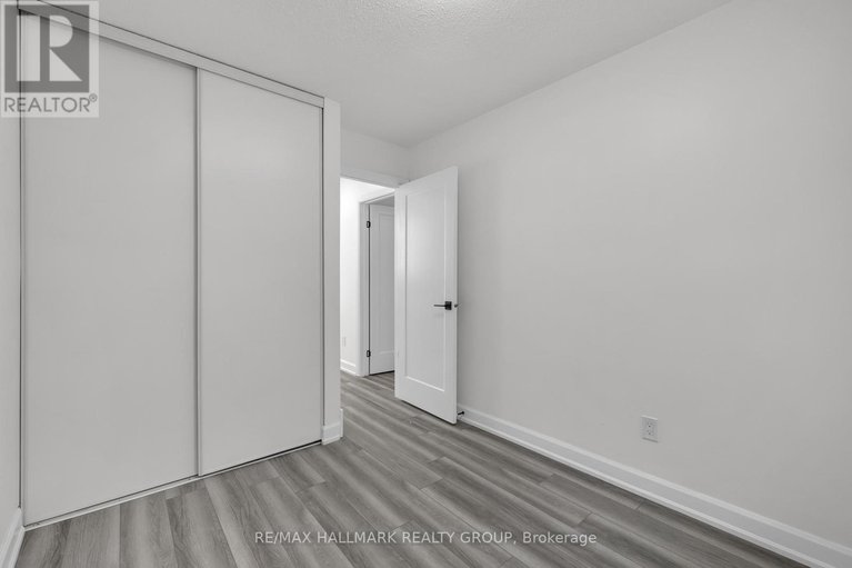 28594235/213-booth-street/west-centre-town/ottawa/ontario/K1R7V4_36