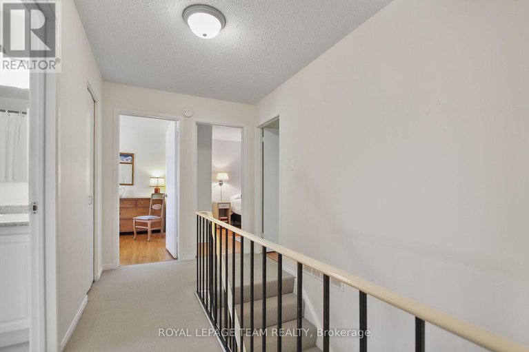 28804584/484-hazeldean-road-unit-1/ottawa/ontario/K2L1V4_27