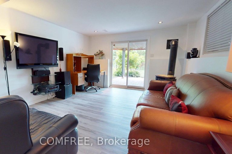 28589610/2112-bergamot-circle/springridgeeast-village/ottawa/ontario/K4A4R4_3