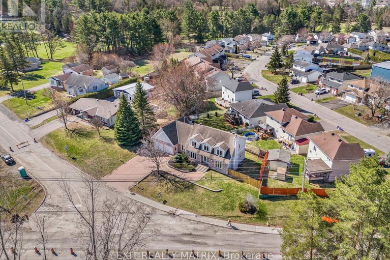 29666796/203-montee-outaouais-road/town-of-rockland/clarence-rockland/ontario/K4K1G2_8