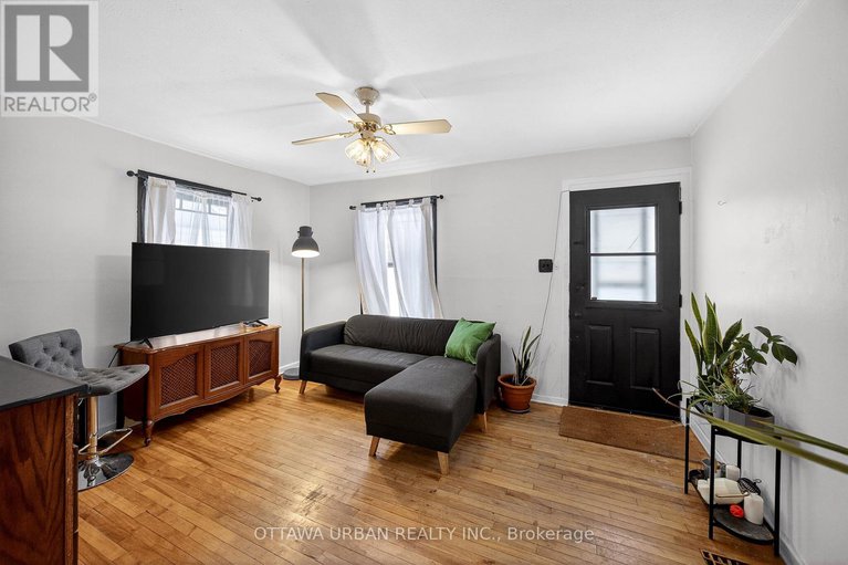 29249912/951-merivale-road/carlington/ottawa/ontario/K1Z6A3_18