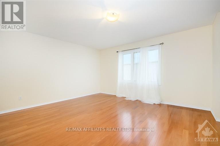 29012436/1040-capreol-street/avalon-east/ottawa/ontario/K4A4Z9_9