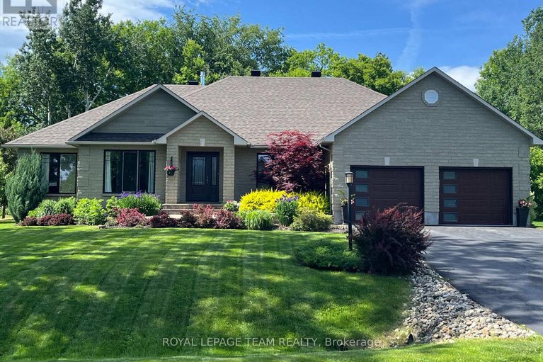 29570425/6903-twin-lakes-avenue/greely/ottawa/ontario/K4P1P1_1