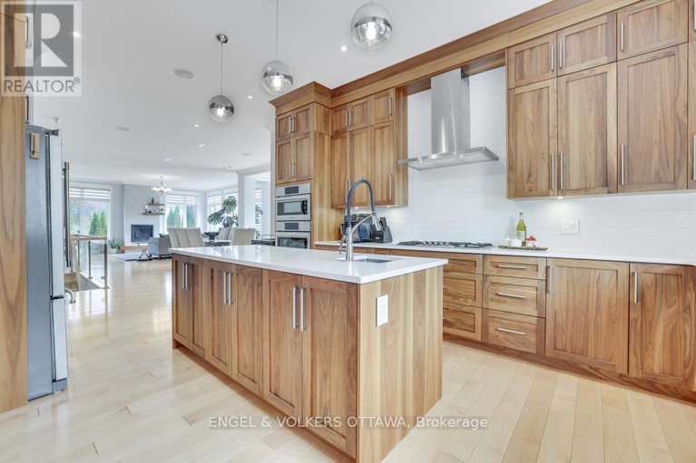 29037688/1296-bankfield-road/manotick-village-manotick-estates/ottawa/ontario/K4M1C4_19