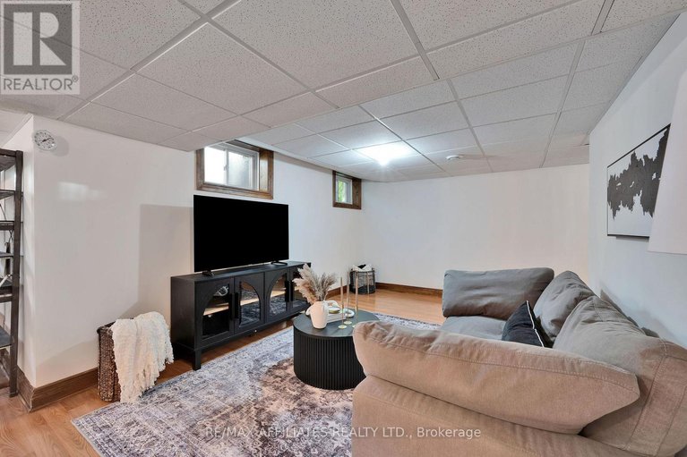 28469895/3-kimini-drive/remainder-of-stittsville-area/ottawa/ontario/K2S1S6_36