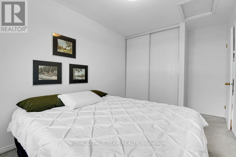 29100824/1584-cedar-mills-road/chateauneuf/ottawa/ontario/K1C7M1_16