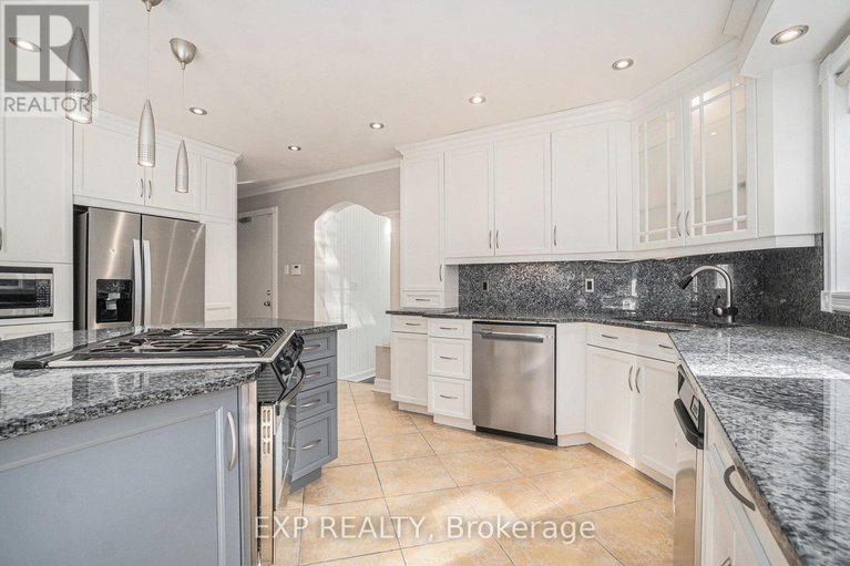 28983082/150-topaze-avenue/navan/ottawa/ontario/K4B1K1_14