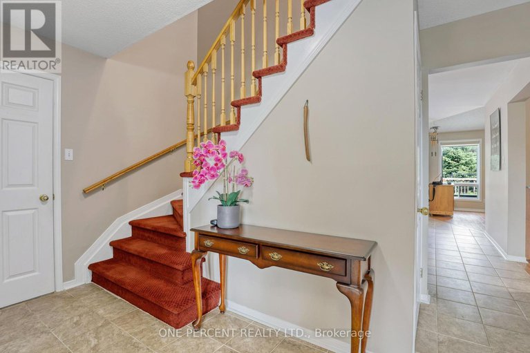 28322814/33-shannondoe-crescent/bridlewood/ottawa/ontario/K2M2H1_19