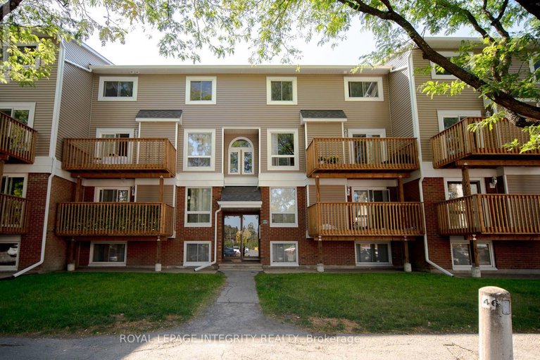 28934984/8-240-fenerty-court/katimavik/ottawa/ontario/K2L3A7_1