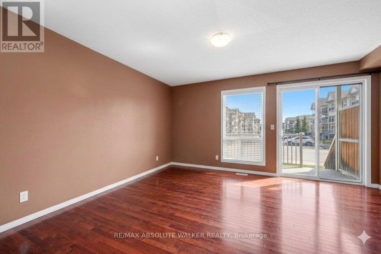 29677929/8-299-aquaview-drive/avalon-east/ottawa/ontario/K4A0B6_10