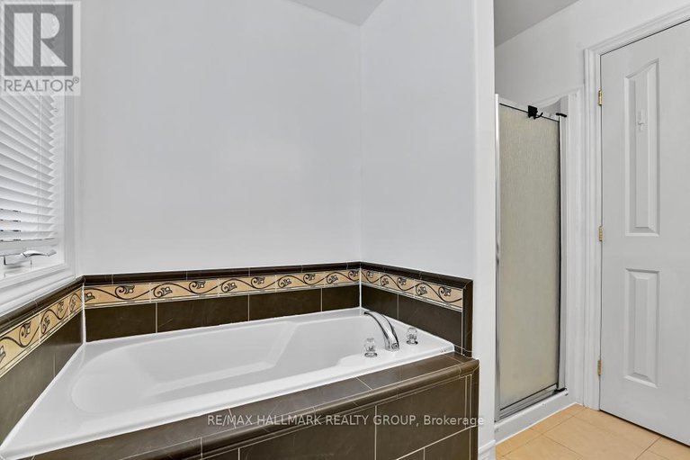 29253973/702-mud-creek-crescent/riverside-southgloucester-glen/ottawa/ontario/K1V1W3_19