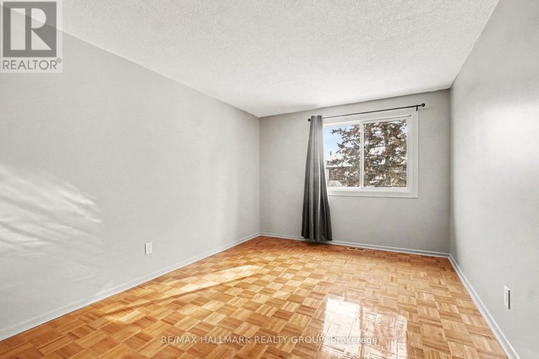 29341277/55-7846-jeanne-darc-boulevard/convent-glen-north/ottawa/ontario/K1C2E9_17