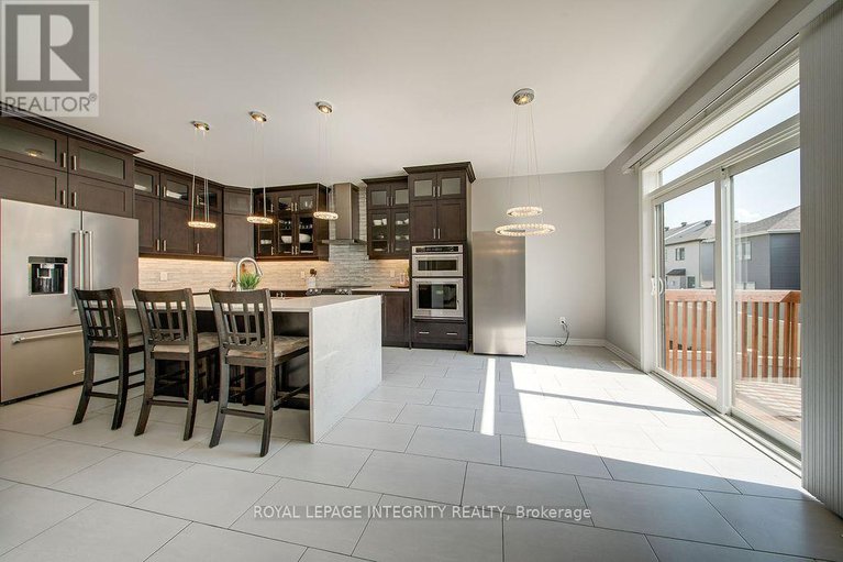 28613041/405-aphelion-crescent/half-moon-bay/ottawa/ontario/K2J6N6_16