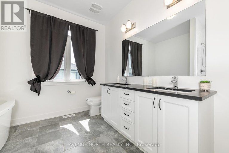 28597942/219-zinnia-way/riverside-southgloucester-glen/ottawa/ontario/K4M0K8_20