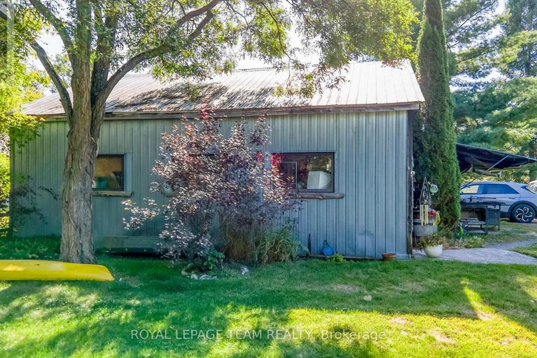 28847636/2828-con10-n/pakenham/mississippi-mills/ontario/K0A2X0_22