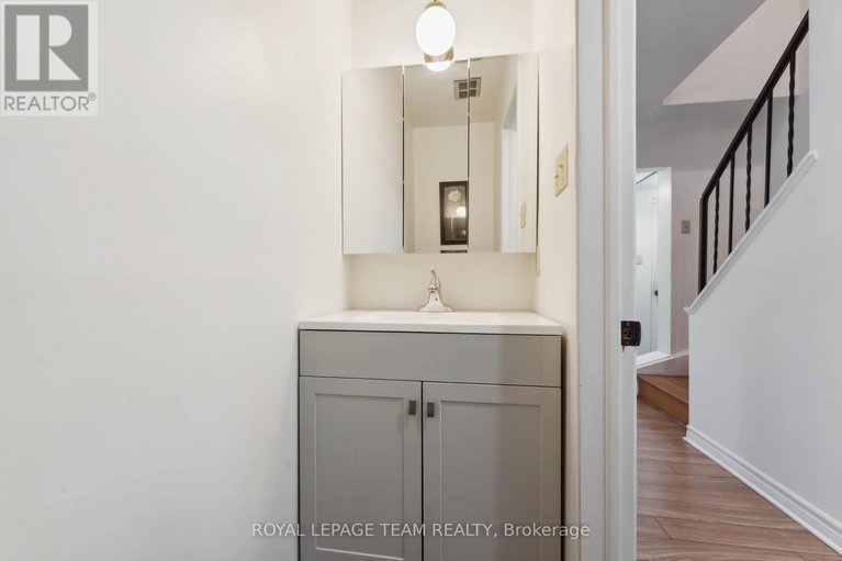 28764655/6351-st-louis-drive/hiawatha-parkconvent-glen/ottawa/ontario/K1C2X9_20
