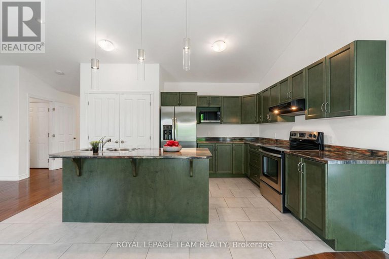 28376742/29-westerra-way/kemptville/north-grenville/ontario/K0G1J0_14