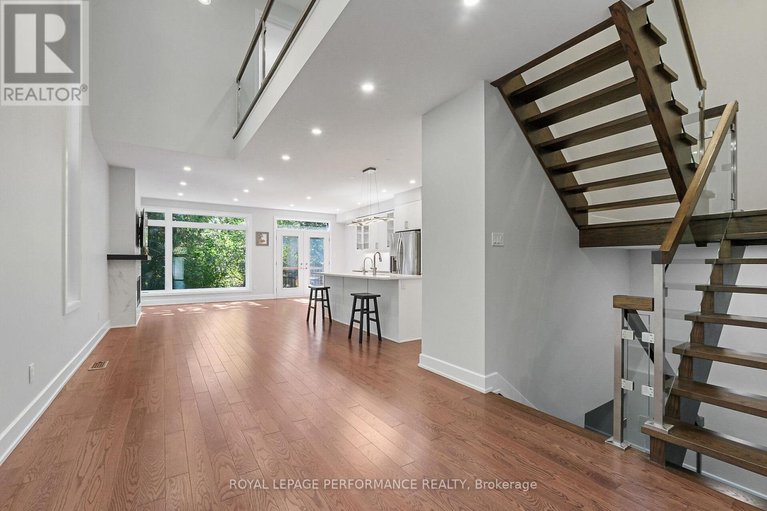 28824186/38-sunnymede-avenue/ottawa-westtunneys-pasture/ottawa/ontario/K1Y2L3_5
