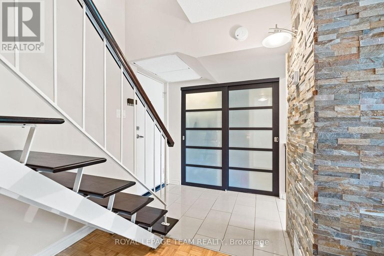 28613036/109-12-corkstown-road/lakeview-park/ottawa/ontario/K2H5B3_6