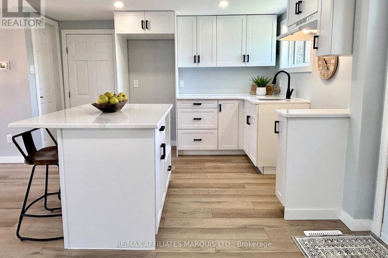 29639881/19-alexander-street-w/maxville/north-glengarry/ontario/K0C1T0_10