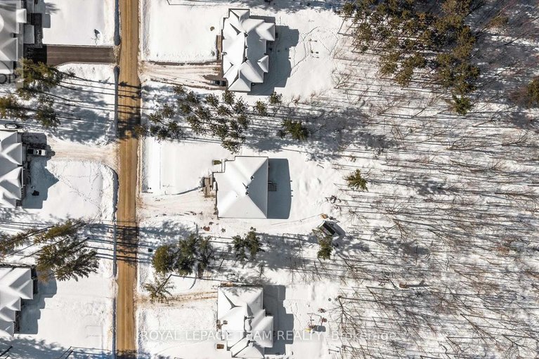 29447129/190-raymond-luhta-crescent/mcnabbraeside-twps/mcnabbraeside/ontario/K7S3G8_85