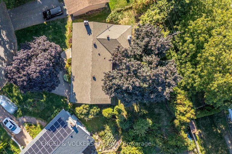 28881407/609-blanchard-crescent/mooneys-bayrevelstoke/ottawa/ontario/K1V7B7_32