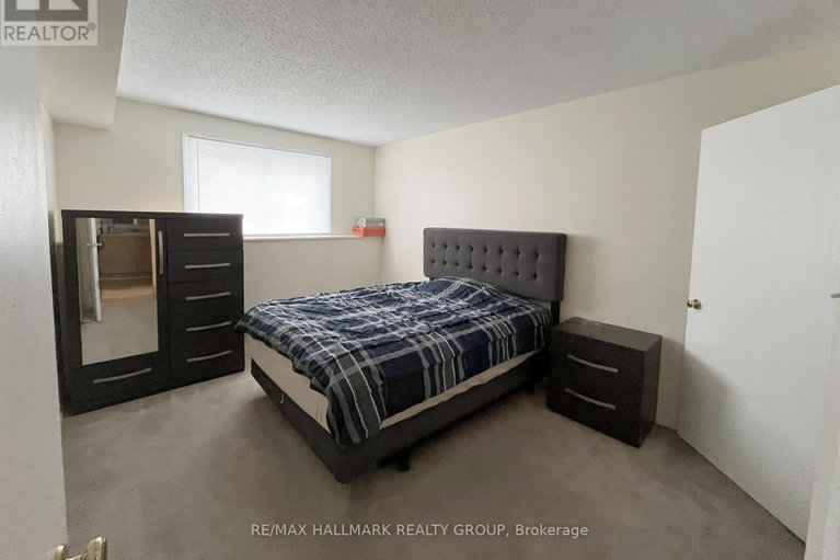 28618067/108-345-centrum-boulevard/bilberry-creekqueenswood-heights/ottawa/ontario/K1E3W9_8