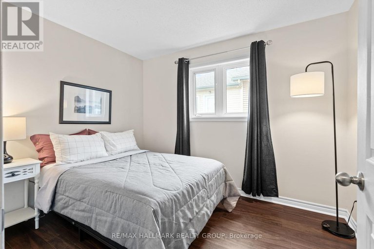 28457131/1340-guthrie-street/leslie-park/ottawa/ontario/K2H1G8_30