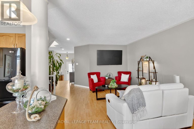 29421780/6302-sablewood-place/chapel-hill/ottawa/ontario/K1C7M6_8