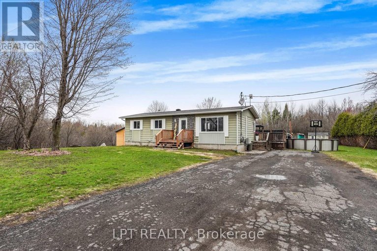 29688005/548-pharand-street/champlain-twp/champlain/ontario/K0B1K0_2