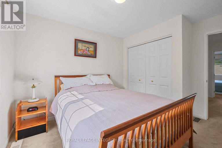28862059/170-grandpark-circle/hunt-club-park/ottawa/ontario/K1G6R5_26
