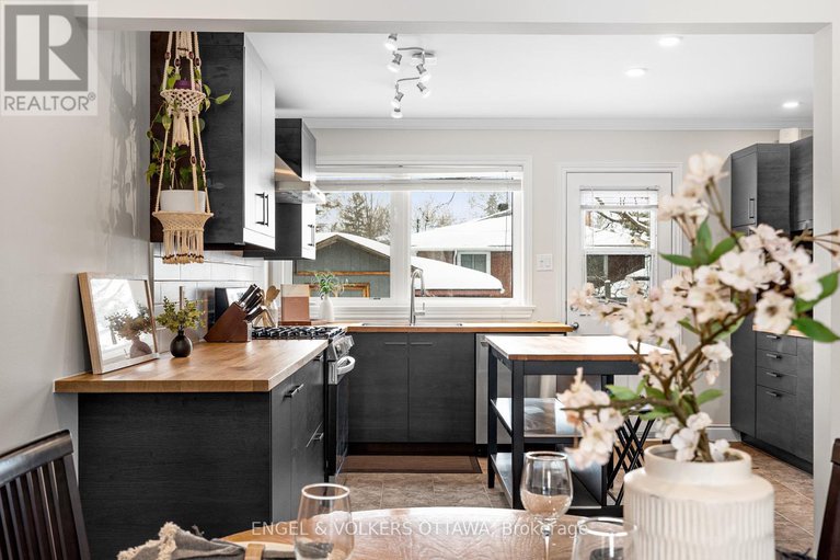 29414753/2707-marie-street/britannia/ottawa/ontario/K2B7E3_5